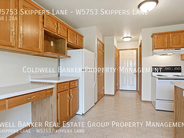 W5753 Skippers Ln — Photo 6