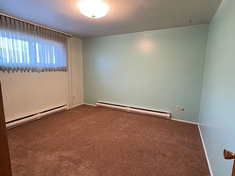715 N 300 E — Photo 9