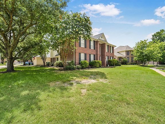 2nd image of 310 Gatemere Ct
