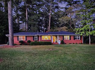 104 Hampton Rd, Greenwood, SC 29649