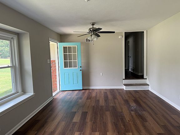 5th image of 1351 Favell Dr