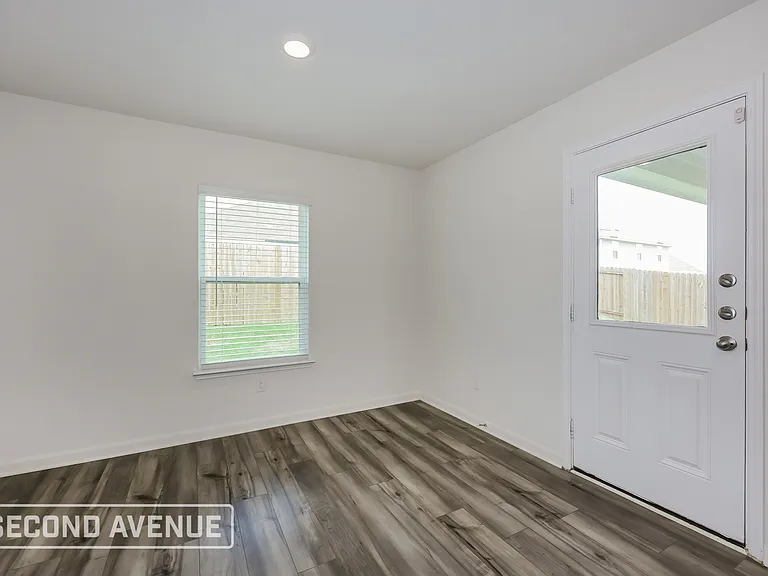 1321 Woodwinds Dr — Photo 6