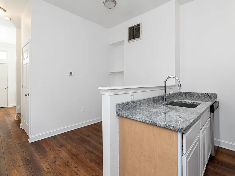 2422 McElderry St #A — Photo 13