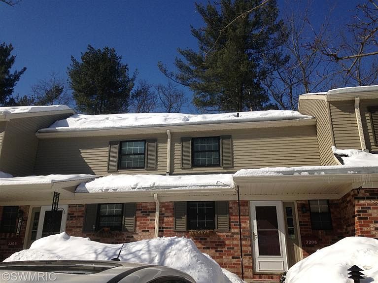 1st image of 3206 Pine Bluff Ln