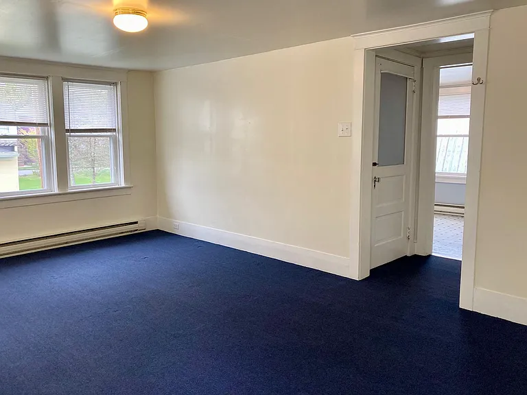 412 Main St #3 — Photo 8