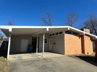 631 W Montclair St, Springfield, MO 65807