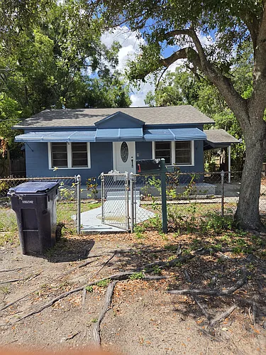 108 W Curtis St Photo 1
