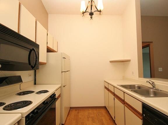 2nd image of 1313 Cunat Ct APT 3B