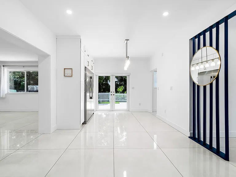7800 SW 57th Ct — Photo 13