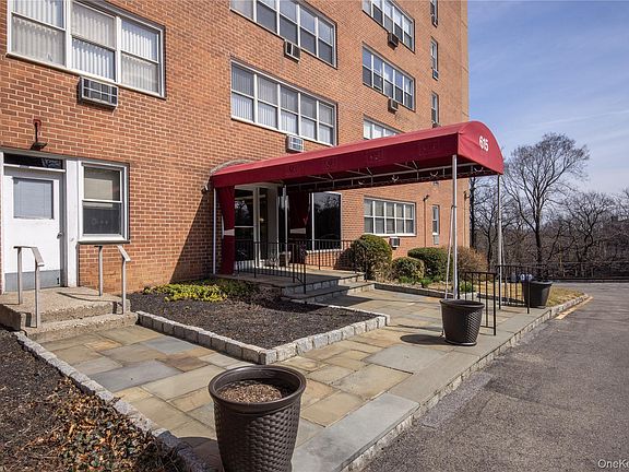 3rd image of 615 Palmer Rd #602