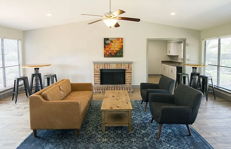 Captain's Landing Apartments — Photo 15