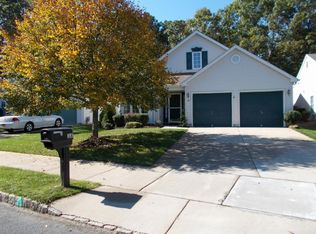 38 N Avon Dr, Jackson, NJ