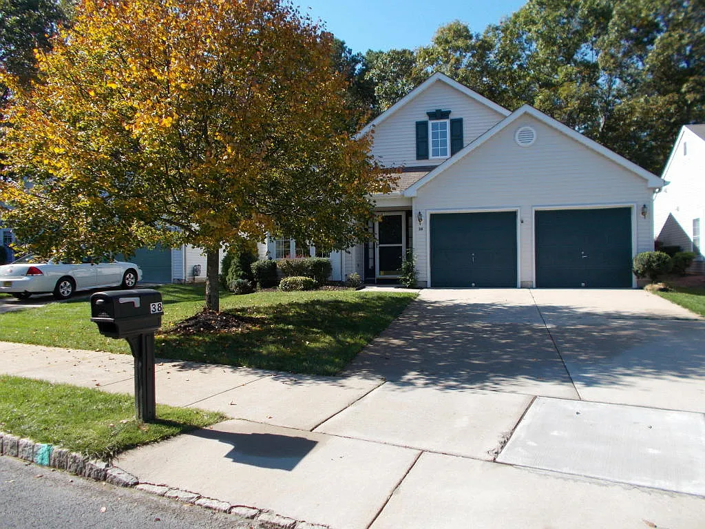 38 N Avon Dr photo 1