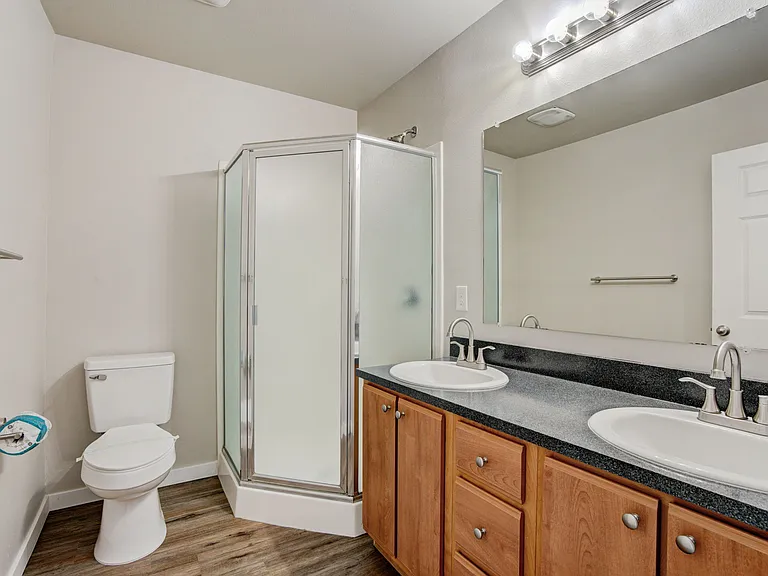 Legacy Oaks Apartments — Photo 90