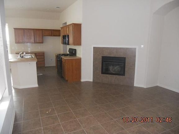 5th image of 1004 Grey Fox Dr