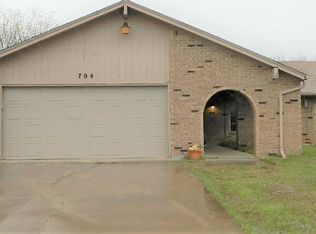 704 SW Normandy Ave, Lawton, OK 73505