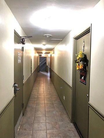 2nd image of 2401 W Balmoral Ave APT 2E