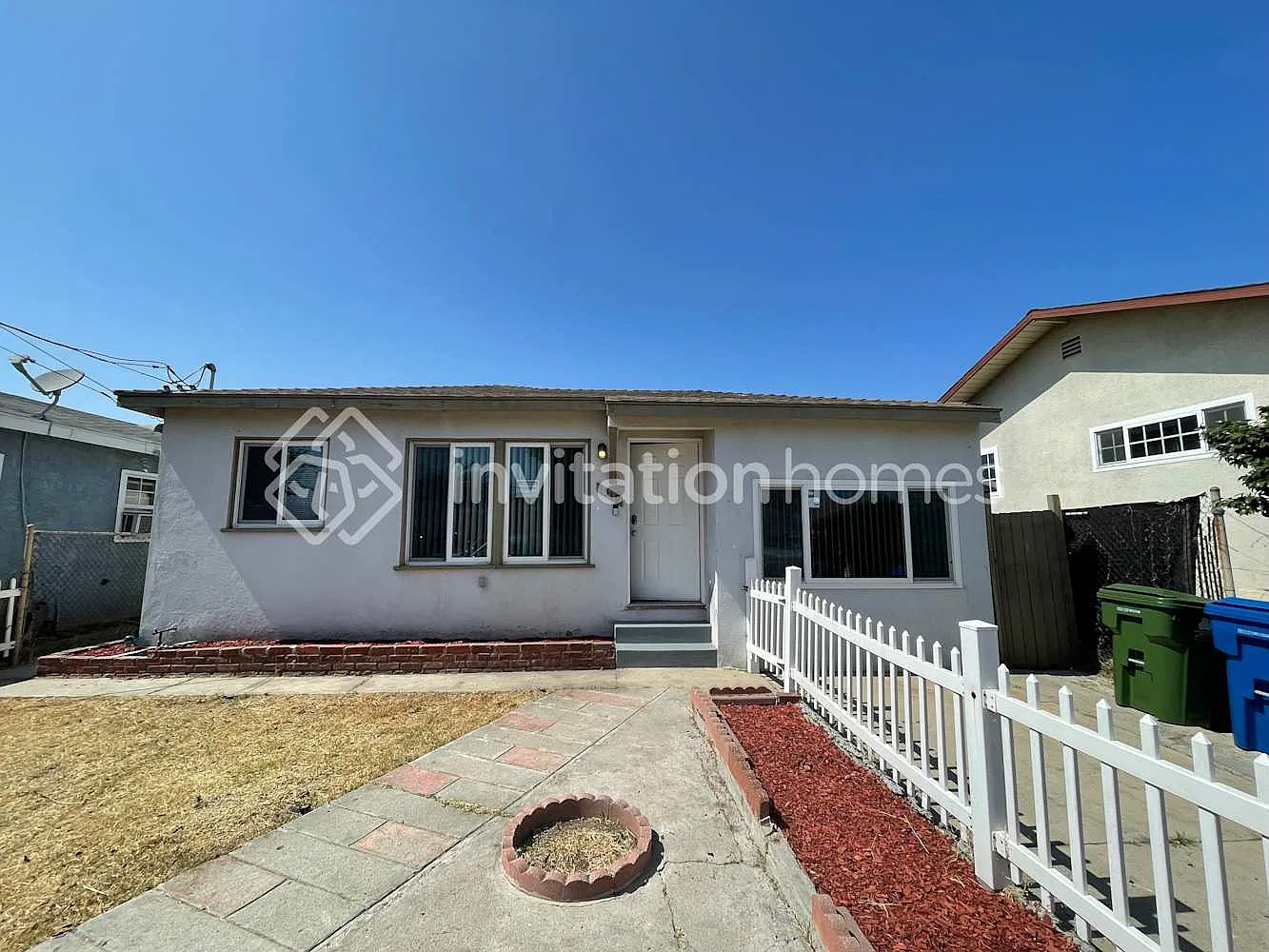 1519 E L St Wilmington, CA 90744 — Photo 1