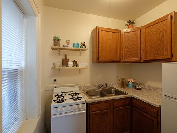 5th image of 4410 W Lake Harriet Pkwy APT 106