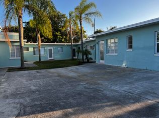 127 W Blue Heron Blvd, West Palm Beach, FL 33404