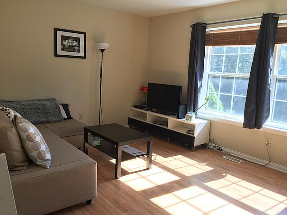 2nd image of 2954 W Whittier Ct