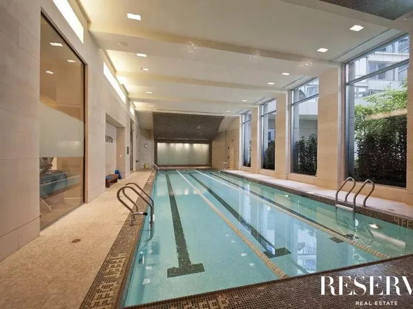 80 Riverside Boulevard image 10 of 15