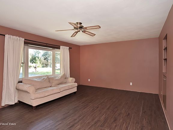 2nd image of 206 S Maple Ave