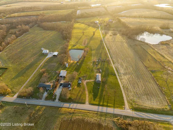 3299 Castle Hwy, Pleasureville, KY 40057