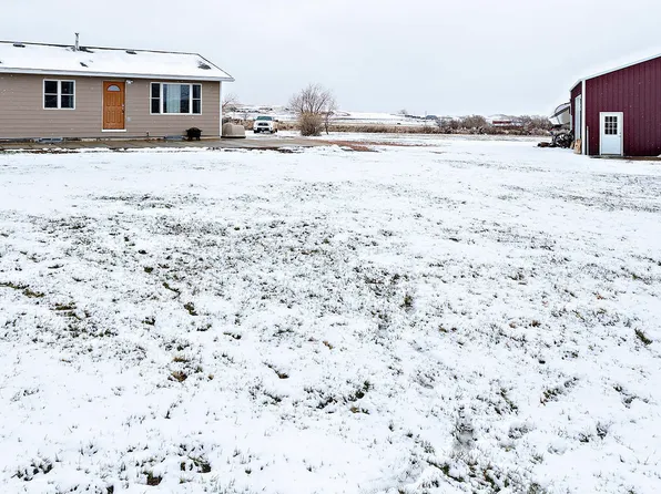 13 Latigo Dr, Moorcroft, WY 82721