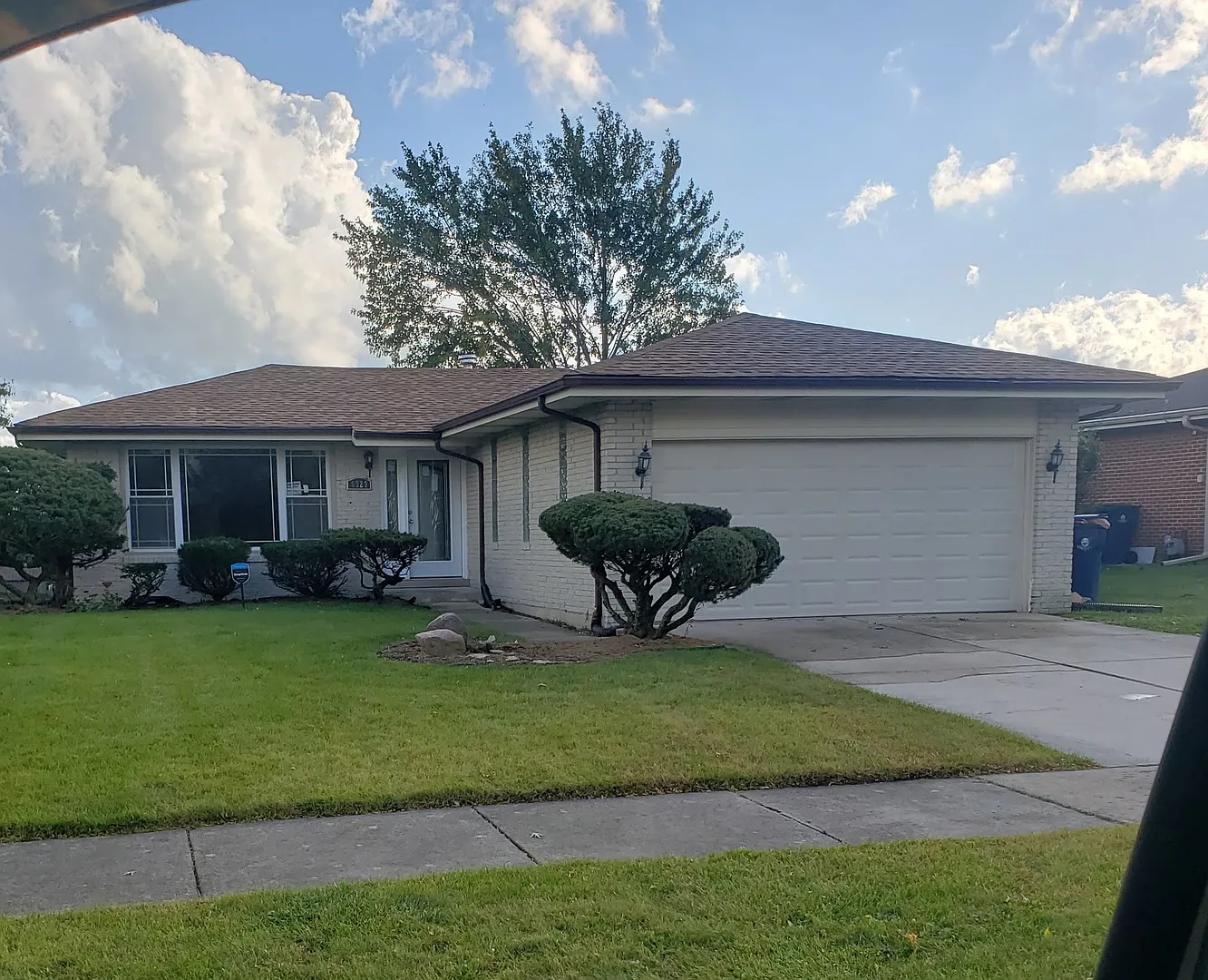 6329 Fox Run Ln photo 1