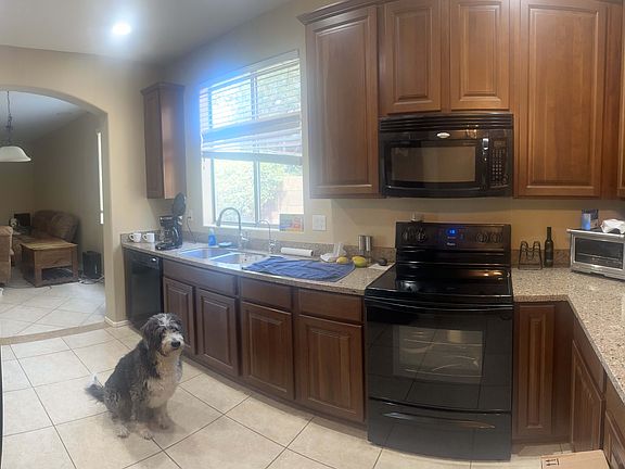 Fully functional kitchen