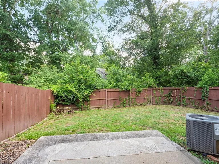 1585 Springleaf Point SE — Photo 21