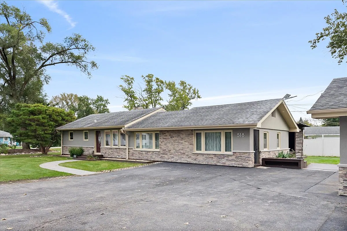 3 bed, $3,500 — Photo 3