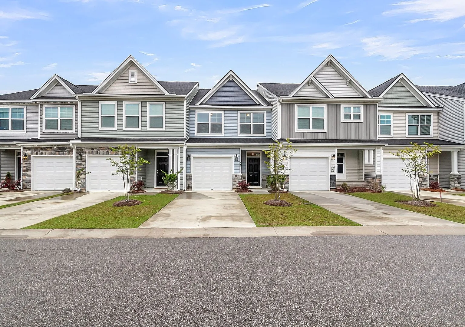 Move-In Ready Home in the Heart of Goose Creek — Photo 4