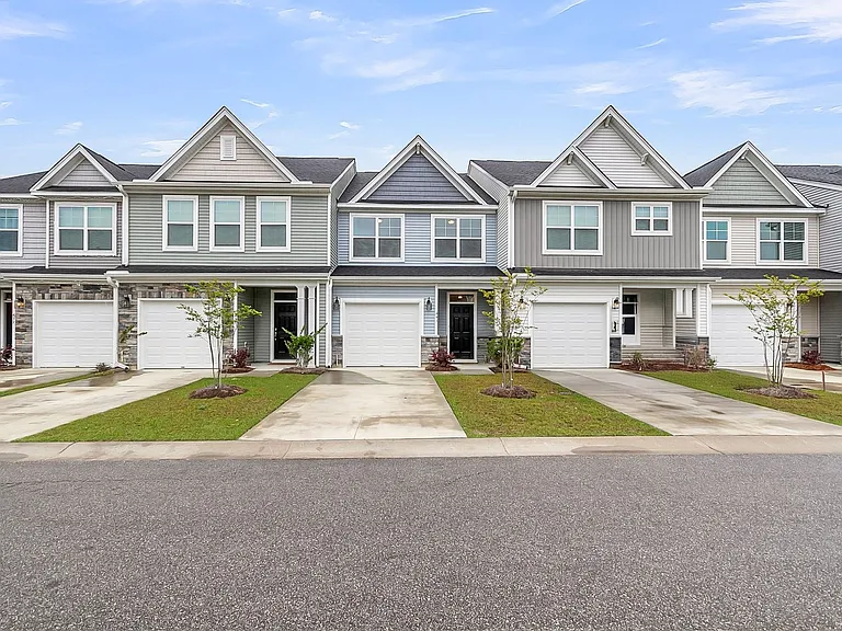 443 Duskywing Dr — Photo 4