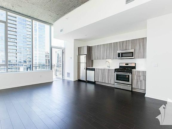2nd image of 1345 S Wabash Ave #901B