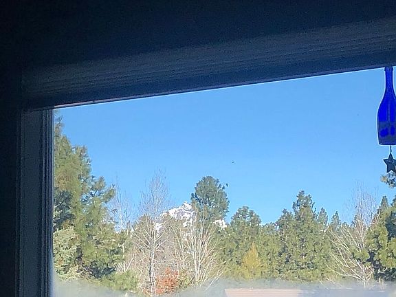 ThreeFingerJack/front window