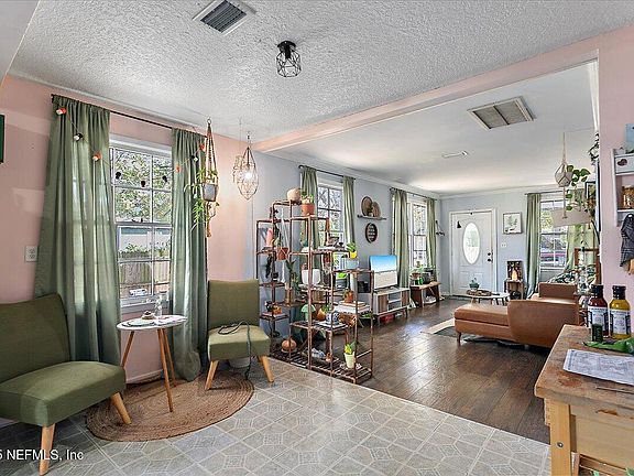 4th image of 3535 ROSSELLE Street