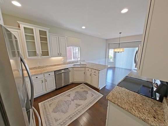 4th image of 50041 Watling St
