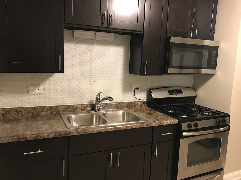 1st image of 1711 W Chariot Ct APT 2B