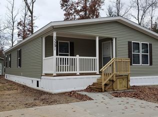 13291 Pinewood Dr, Grand Haven, MI 49417