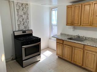 57 Beach St APT 1L, Jersey City, NJ 07307