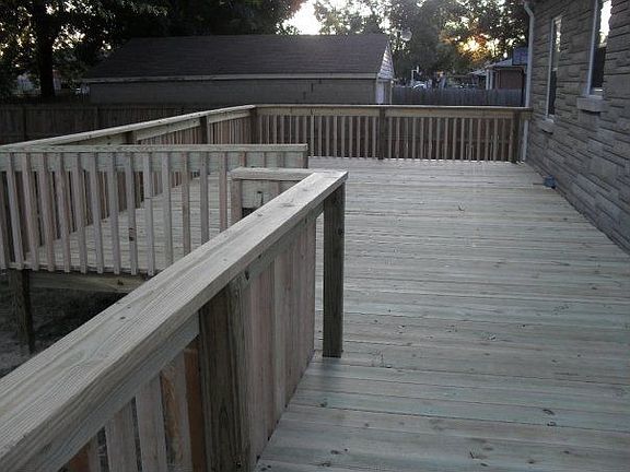 Over 515sq ft of deck right off the back door!