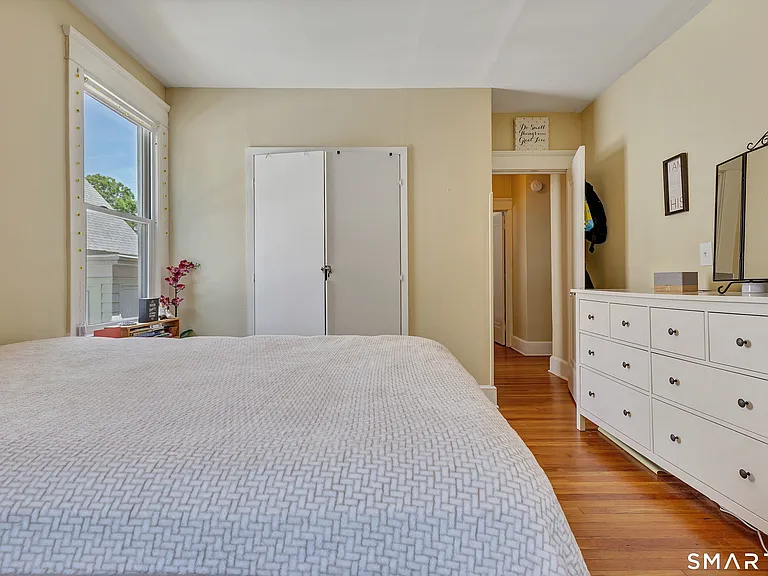 326 W Rock Ave #2 — Photo 16
