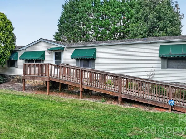 4632 Belvedere Dr, Claremont, NC 28610