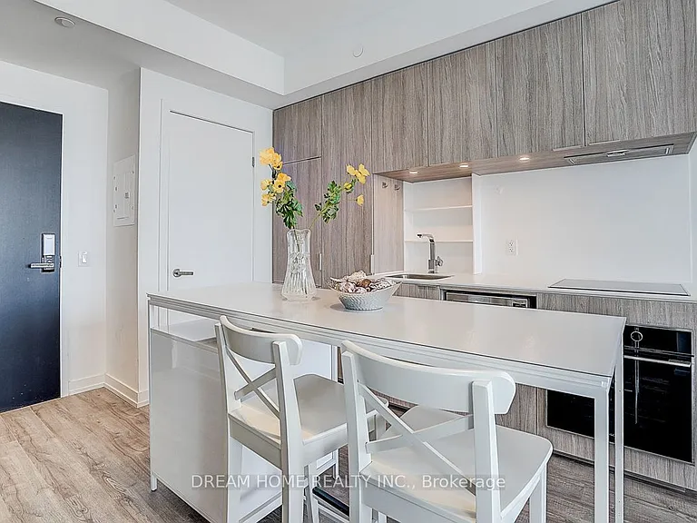77 Shuter St #2611 — Photo 10