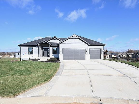 5th image of 805 SE Cody Ct