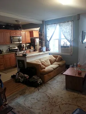 Rented by MCR Realty | media 21