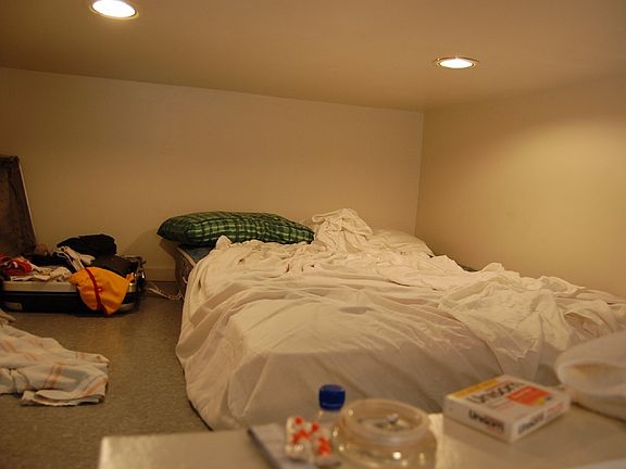 5th image of 325 W 30th St APT B1
