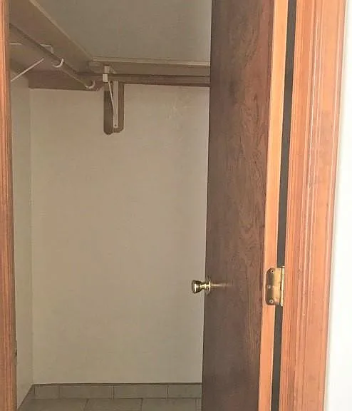 What! Walk in Closet!1